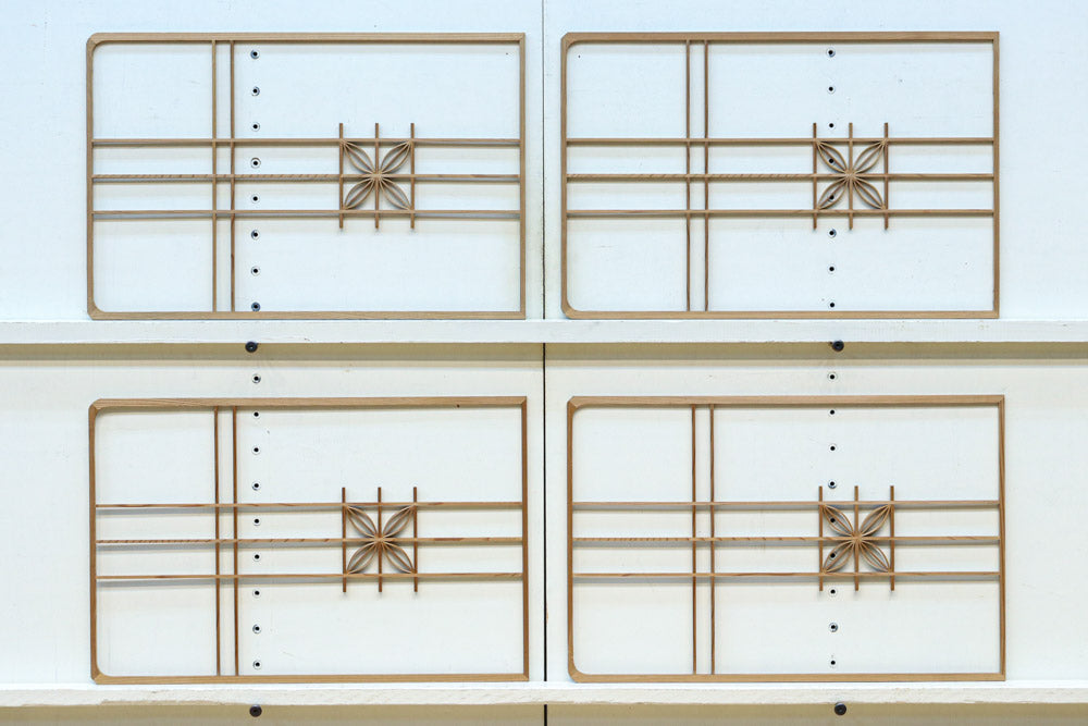 シンプルデザイン！！七宝組子装飾で風情ある小型欄間素材　EZ2805a　在庫４枚