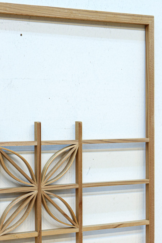 シンプルデザイン！！七宝組子装飾で風情ある小型欄間素材　EZ2805b　在庫４枚