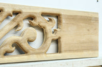 蔦の様にも見える個性的な模様を描いたレリ－フ調彫刻飾り　EZ2807　在庫5枚