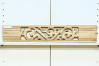 蔦の様にも見える個性的な模様を描いたレリ－フ調彫刻飾り　EZ2807　在庫5枚