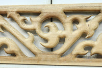 蔦の様にも見える個性的な模様を描いたレリ－フ調彫刻飾り　EZ2807　在庫5枚