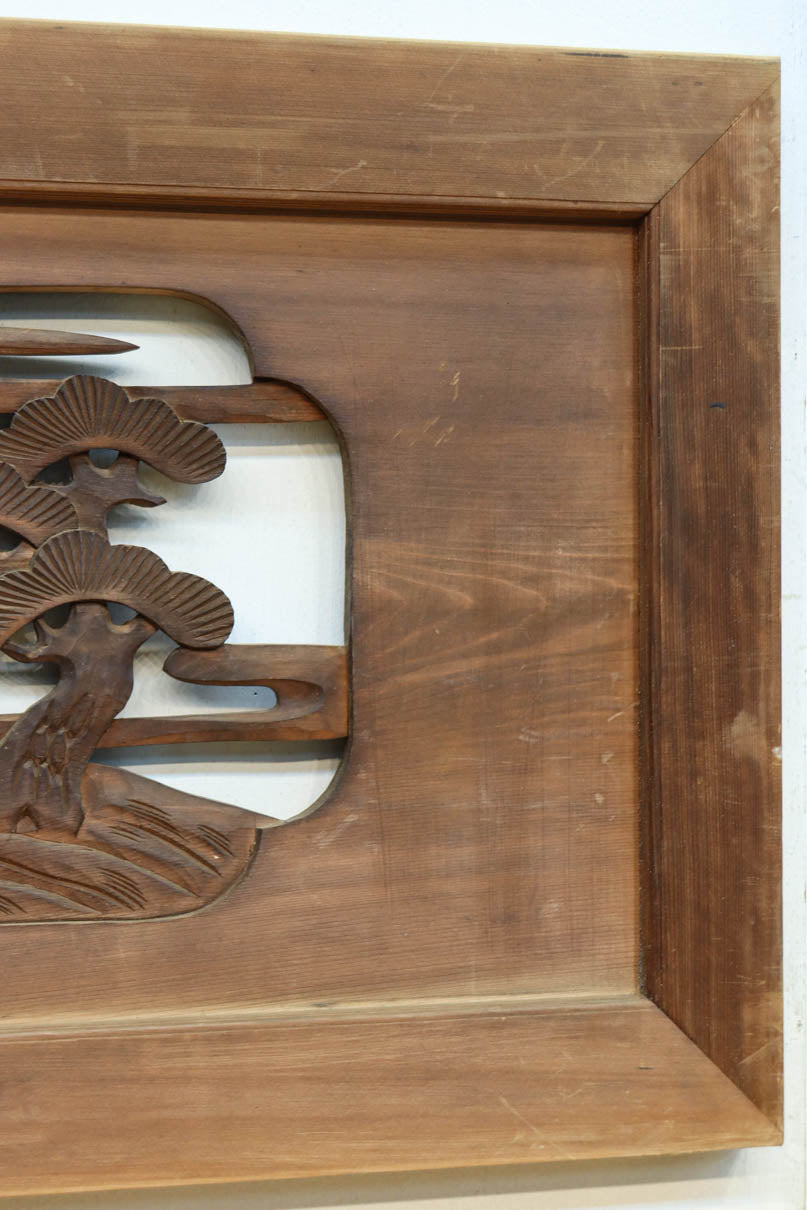 雄大な富士山と松の風景が美しい彫刻欄間　EZ2810　在庫1枚