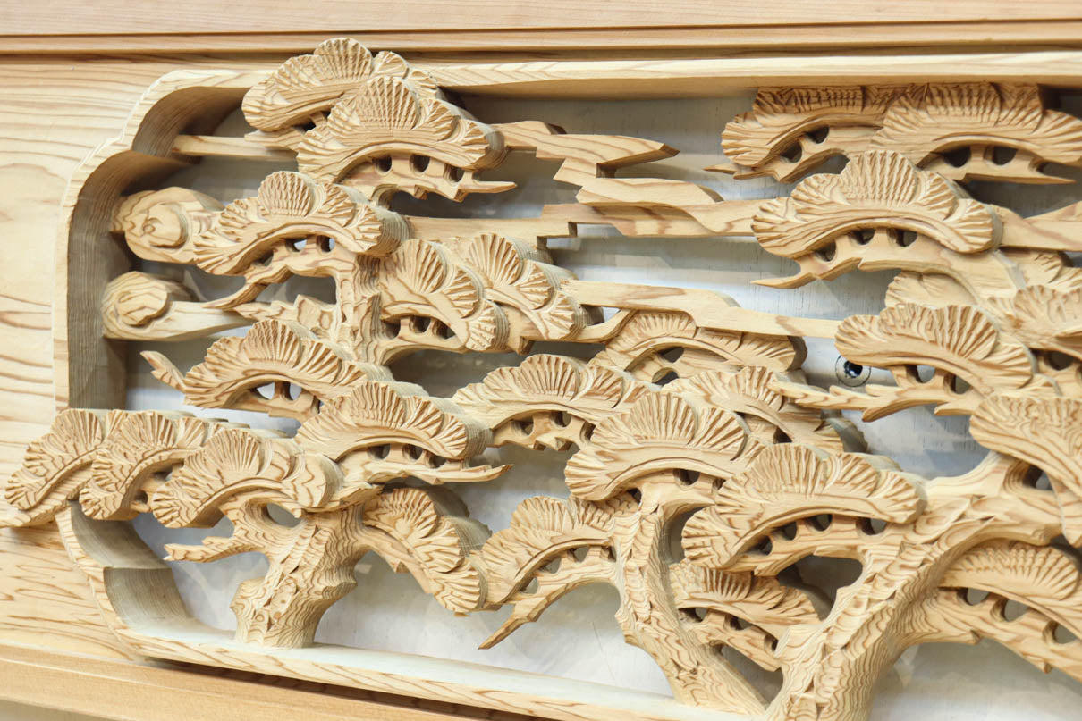 鶴と松を細やかに描いた彫刻欄間　EZ2812ab　在庫(a:1  b:1)枚