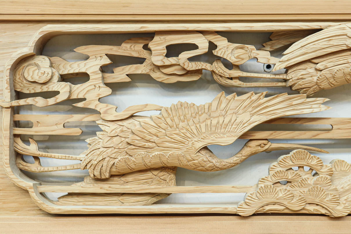 鶴と松を細やかに描いた彫刻欄間　EZ2812ab　在庫(a:1  b:1)枚