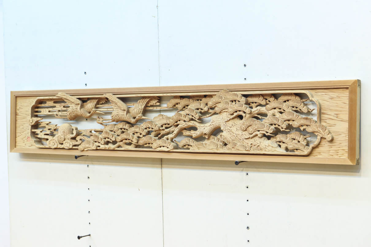 鶴と松を細やかに描いた彫刻欄間　EZ2812ab　在庫(a:1  b:1)枚