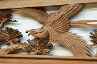 力強い鷹を描いた立体感のある彫刻欄間　EZ2813ab　在庫(a:1 b:1)枚