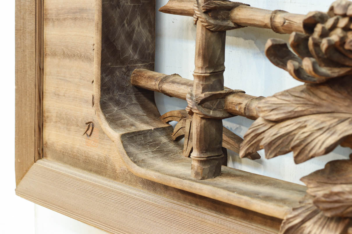 立体感ある梅や菊を華やかに描く彫刻欄間　EZ2814ab　在庫(a:1 b:1)枚