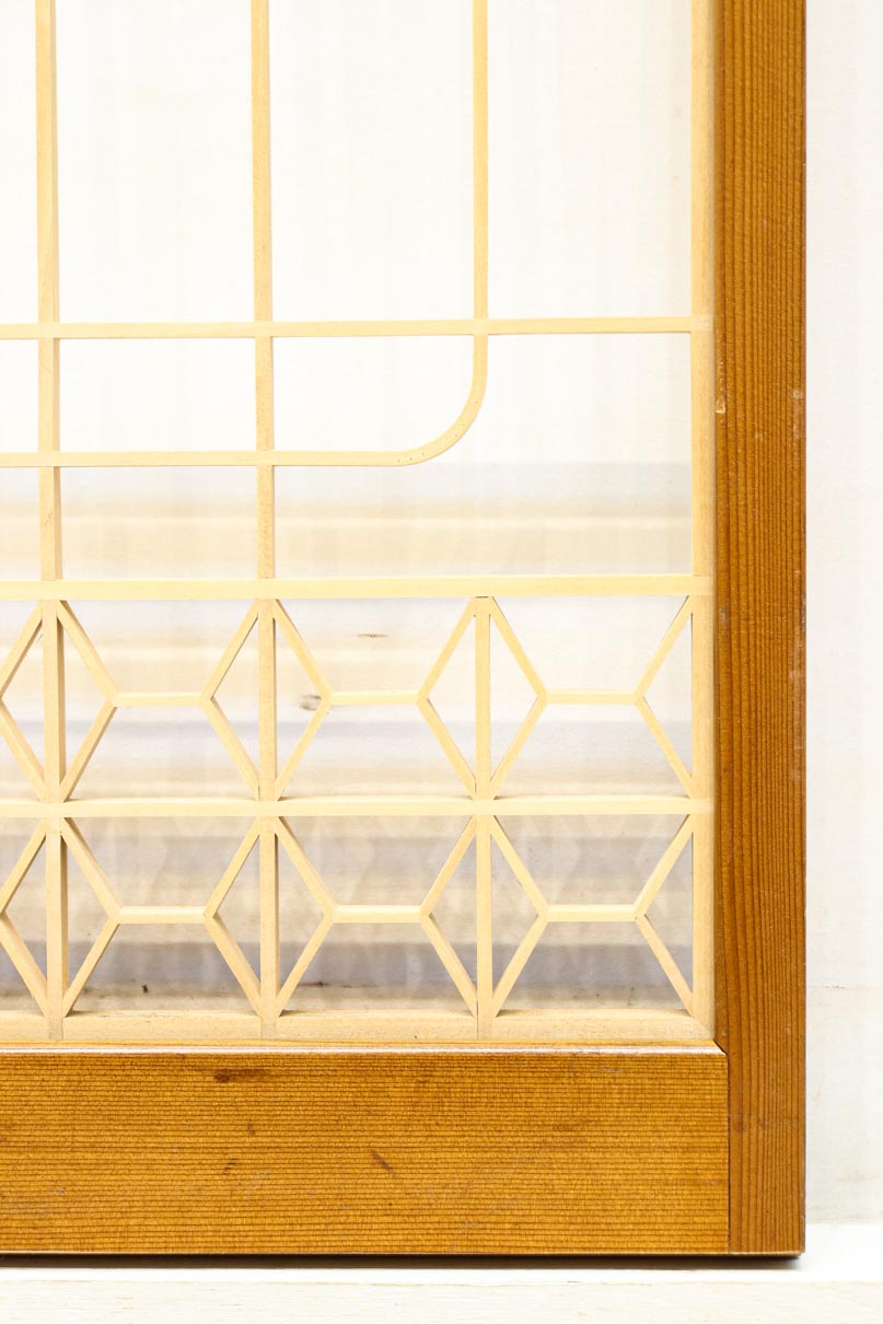 香図と幾何学の装飾で雅な面持ちの書院　EZ2828　在庫4枚