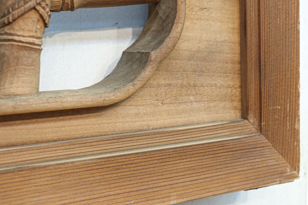 竹と菊を気品良く描いた木地色の欄間　EZ2831　在庫1枚