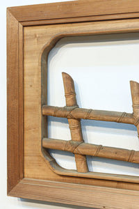 竹と菊を気品良く描いた木地色の欄間　EZ2831　在庫1枚