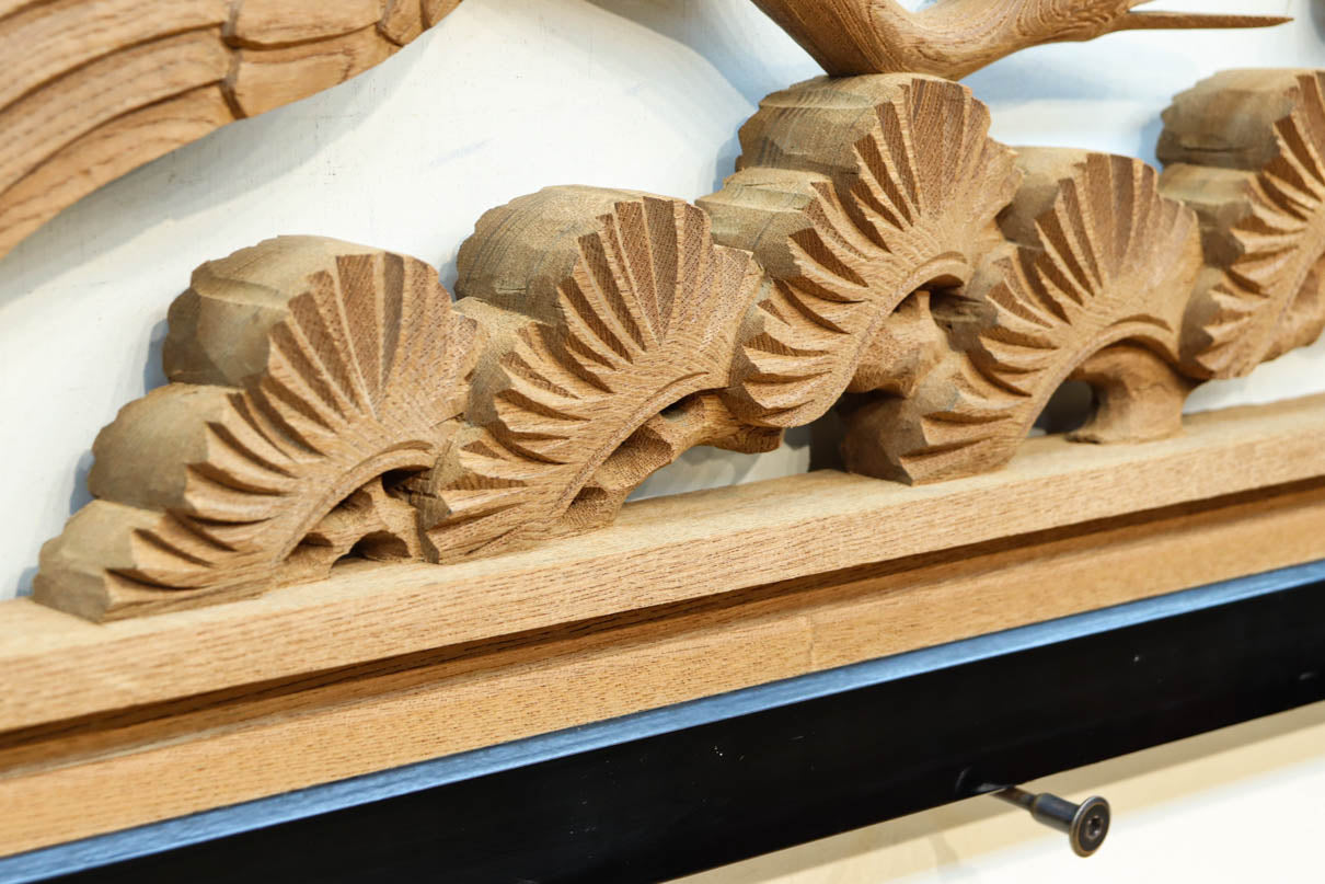 鶴や松竹梅を描いた華やかな眺めの深彫り欅彫刻欄間　EZ2833ab　在庫(a:1 b:1)枚