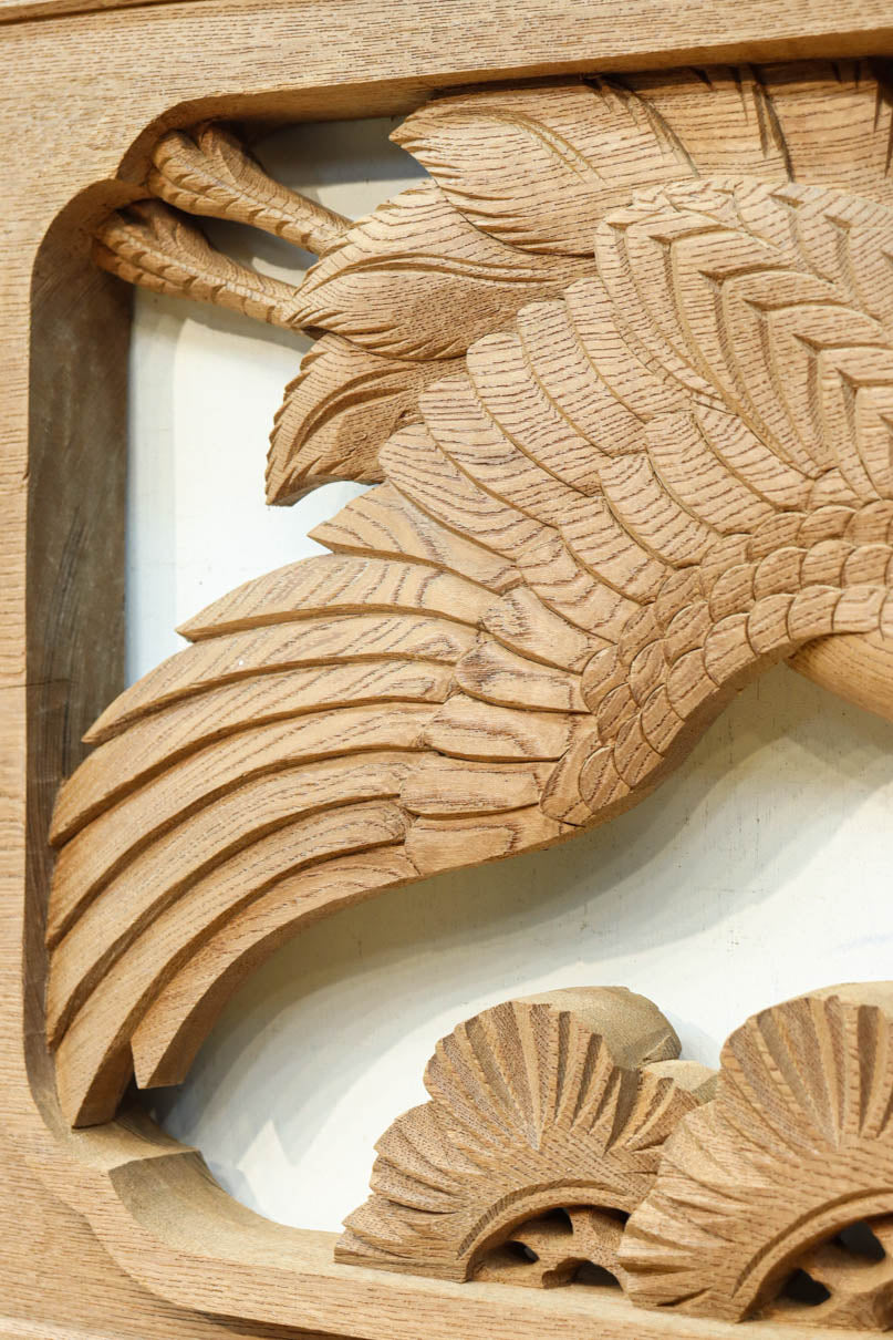 鶴や松竹梅を描いた華やかな眺めの深彫り欅彫刻欄間　EZ2833ab　在庫(a:1 b:1)枚