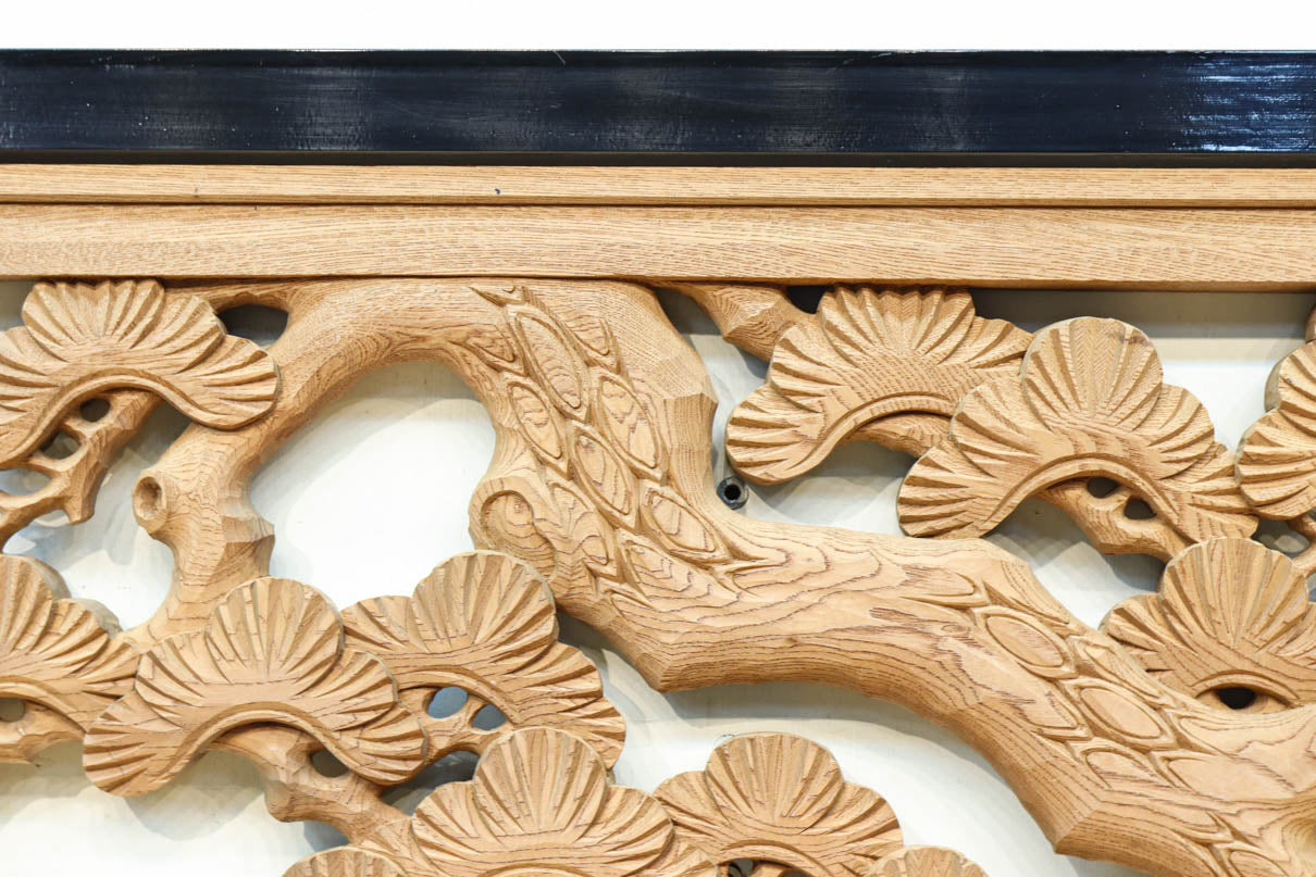 鶴や松竹梅を描いた華やかな眺めの深彫り欅彫刻欄間　EZ2833ab　在庫(a:1 b:1)枚