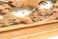 優しく温かみある色彩で鶴と松の彫刻装飾が映える深彫り彫刻欄間　EZ2834ab　在庫(a:1 b:1)枚