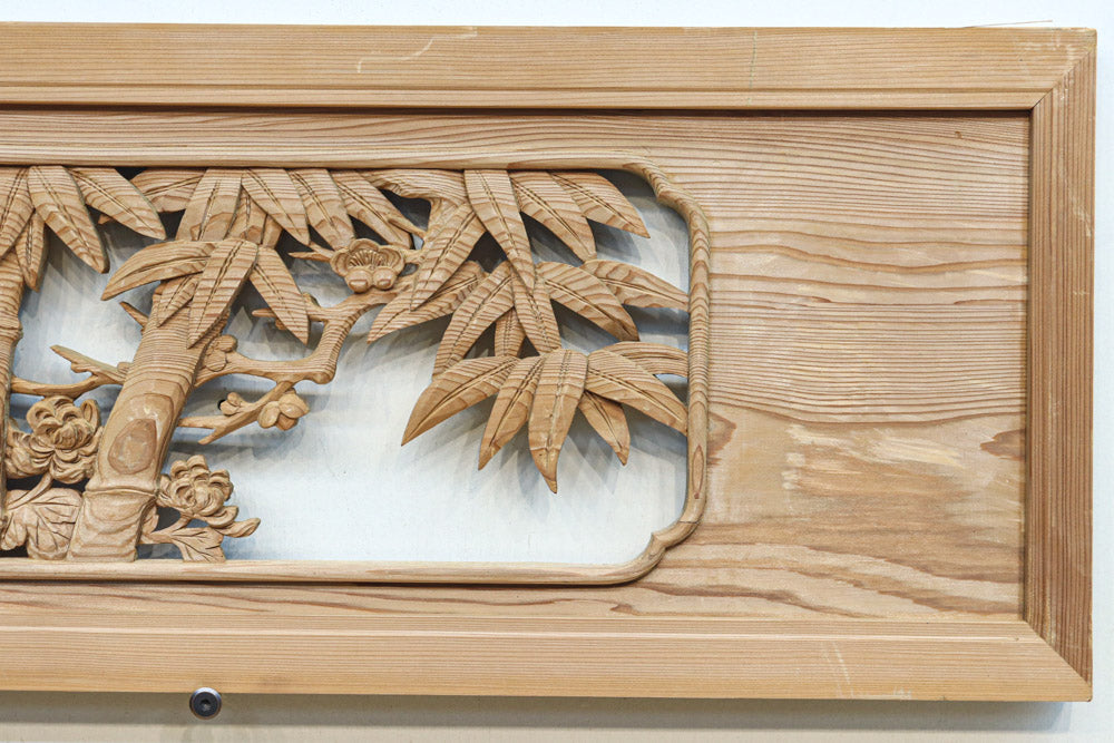 華やかに飾り立てられた梅竹の見応えある欄間　EZ2835ab　在庫(a:1 b:1)枚