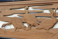 鴈(ガン)が戯れたり飛び立っていく姿を描いた仄々とした彫刻欄間　EZ2838ab　在庫2枚一組