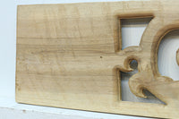 レリーフ彫刻を施した自然の風合いが滲む木地色欄間素材　EZ2840　在庫9枚