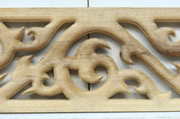 レリーフ彫刻を施した自然の風合いが滲む木地色欄間素材　EZ2840　在庫9枚