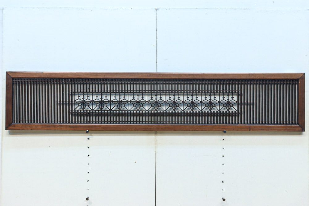 緻密な縦繁に桐模様組子が浮かぶ気品漂う欄間　EZ2846　在庫2枚