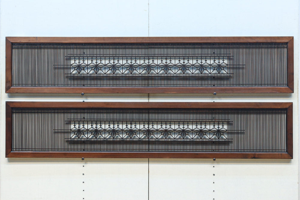 緻密な縦繁に桐模様組子が浮かぶ気品漂う欄間　EZ2846　在庫2枚