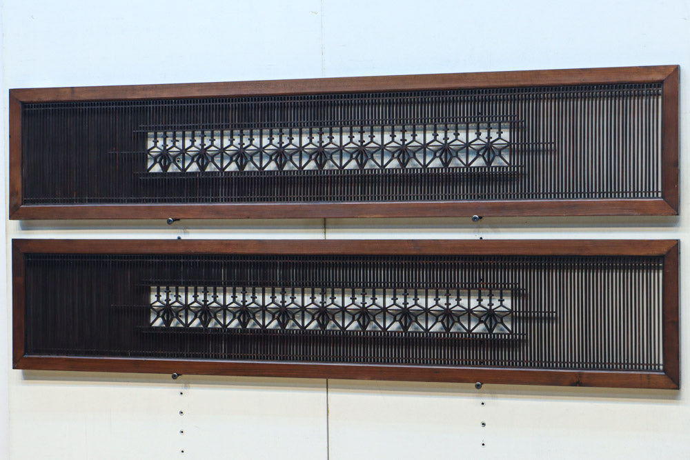 緻密な縦繁に桐模様組子が浮かぶ気品漂う欄間　EZ2846　在庫2枚