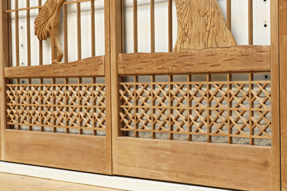 巨木の松と鶴の絵柄で風情ある欄間・書院セット　EZ2848　在庫5枚一組