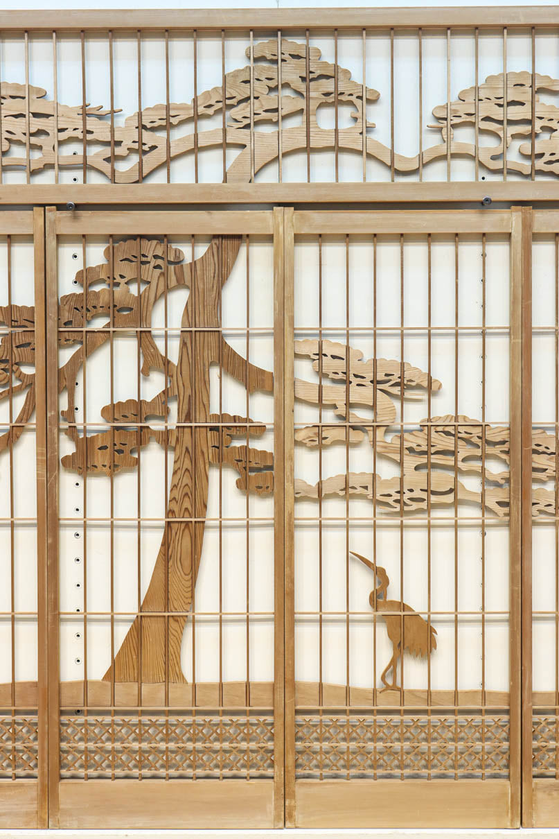 巨木の松と鶴の絵柄で風情ある欄間・書院セット　EZ2848　在庫5枚一組