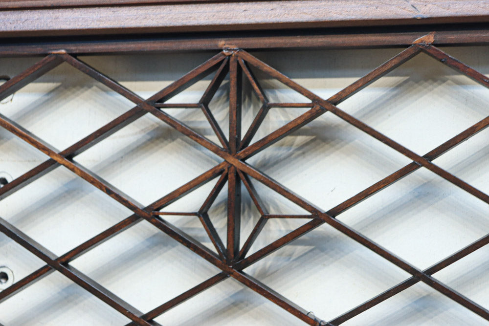 菱格子に組子を軽やかに散りばめた欄間　EZ2850　在庫1枚