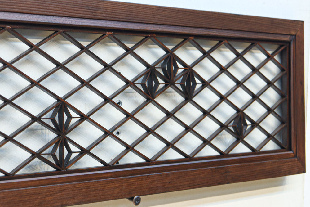 菱格子に組子を軽やかに散りばめた欄間　EZ2850　在庫1枚