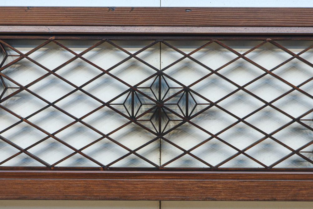 菱格子に組子を軽やかに散りばめた欄間　EZ2850　在庫1枚