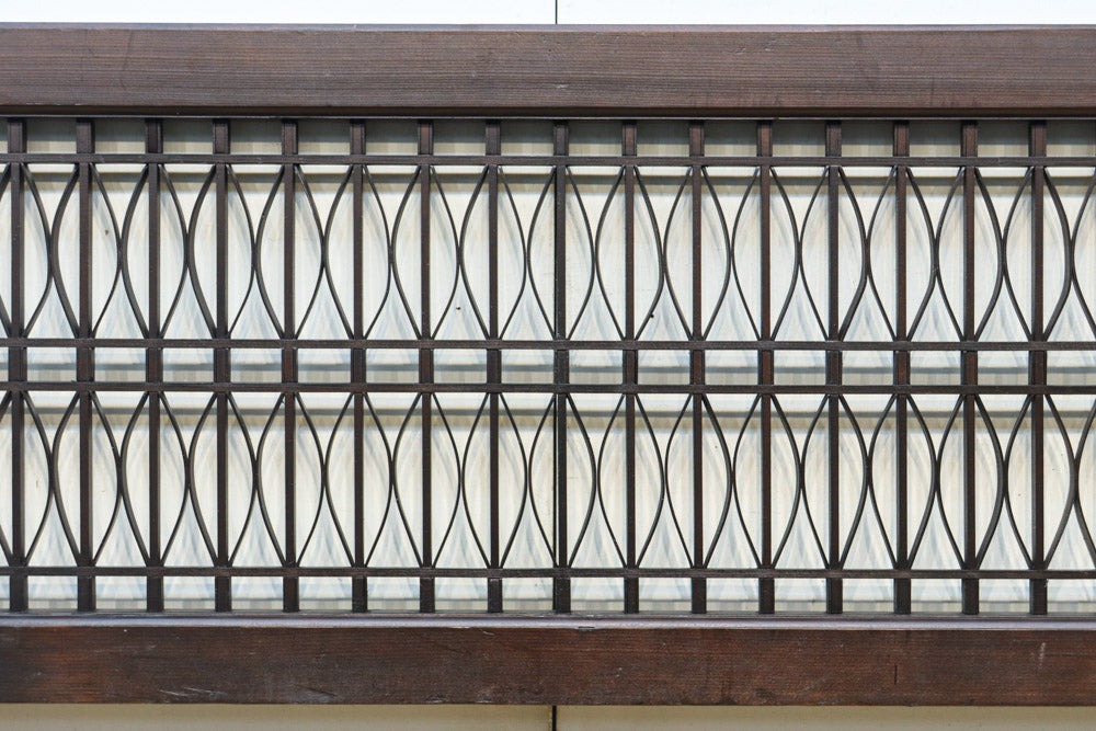 稀少珍品！！和モダンな装飾で華やかな面持ちの繊細縦格子欄間　EZ2855　在庫1枚