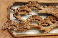 優雅な鶴の姿を松の木に添えた深彫り彫刻中型欄間　EZ2858abcd　在庫(a:1 b:1 c:1 d:1)枚