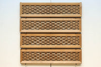 木地色のアレンジ組子装飾が映える小型欄間　EZ2860　在庫4枚