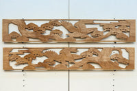 雄々しい鷹が松の木に身を隠す彫刻欄間素材　EZ2871ab　在庫(a:1 b:1)枚