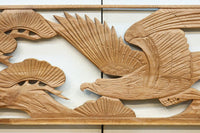 雄々しい鷹が松の木に身を隠す彫刻欄間素材　EZ2871ab　在庫(a:1 b:1)枚