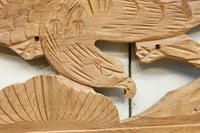 雄々しい鷹が松の木に身を隠す彫刻欄間素材　EZ2871ab　在庫(a:1 b:1)枚