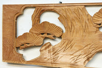 雄々しい鷹が松の木に身を隠す彫刻欄間素材　EZ2871ab　在庫(a:1 b:1)枚