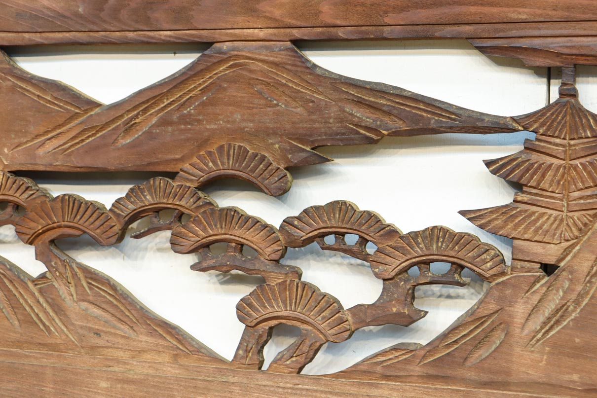 穏やかな風景が広がる彫刻欄間素材　EZ2877　在庫1枚