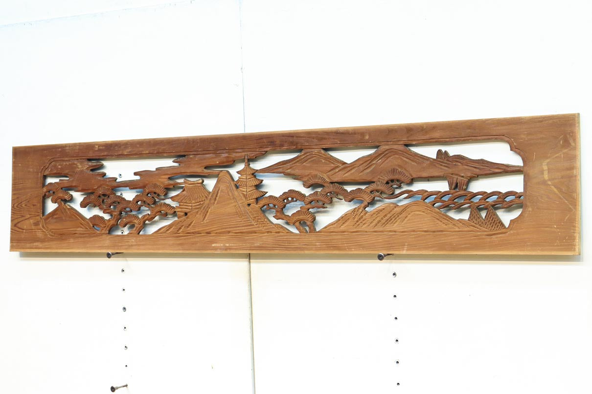 穏やかな風景が広がる彫刻欄間素材　EZ2877　在庫1枚