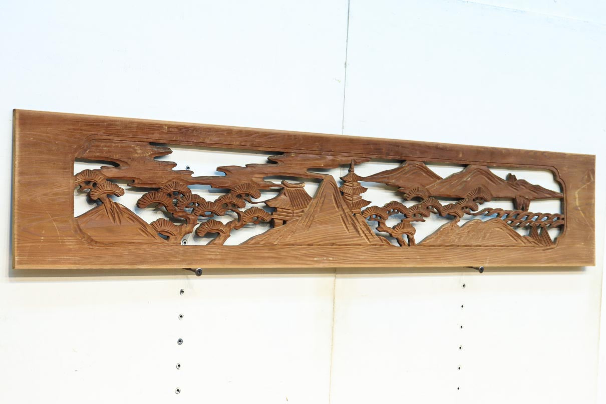 穏やかな風景が広がる彫刻欄間素材　EZ2877　在庫1枚