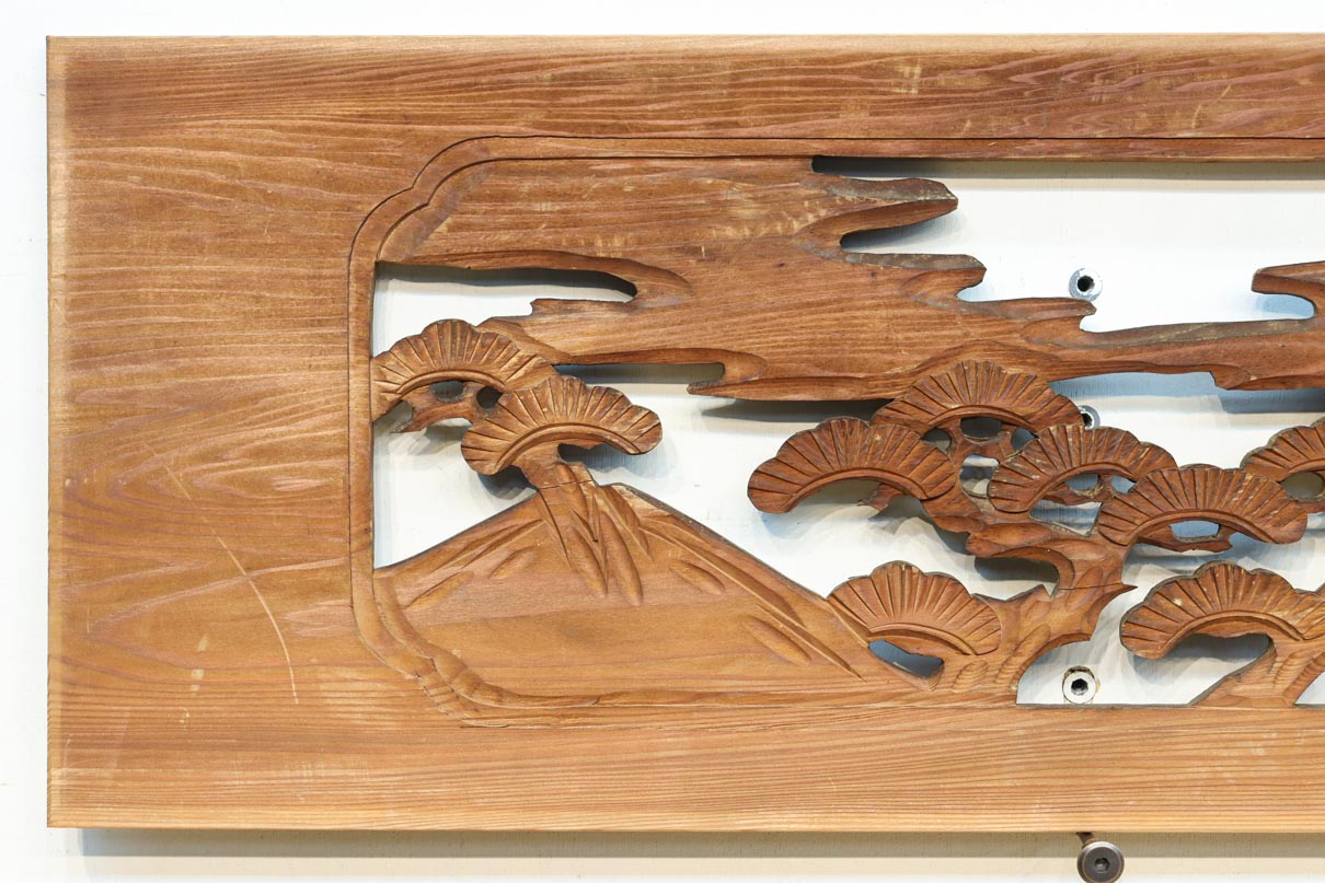 穏やかな風景が広がる彫刻欄間素材　EZ2877　在庫1枚