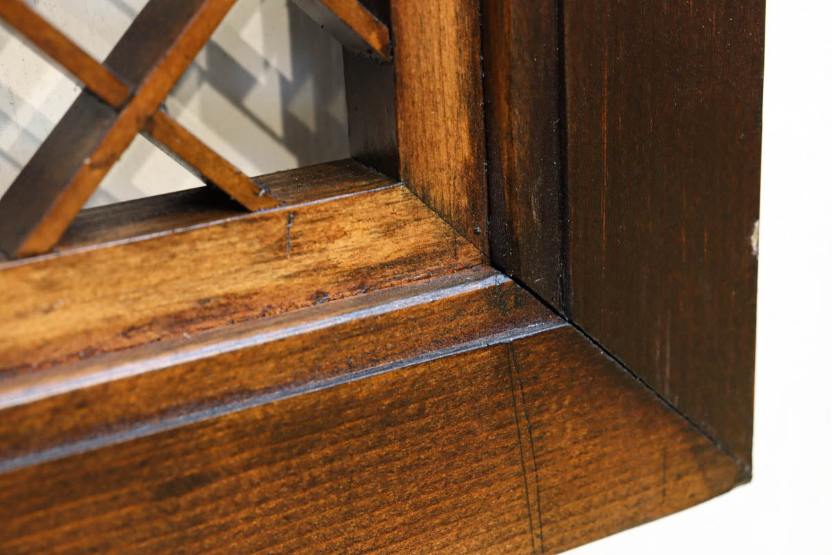 両端の組子細工と幾何学帯装飾で和モダンな面持ちの欄間　EZ2921　在庫1枚