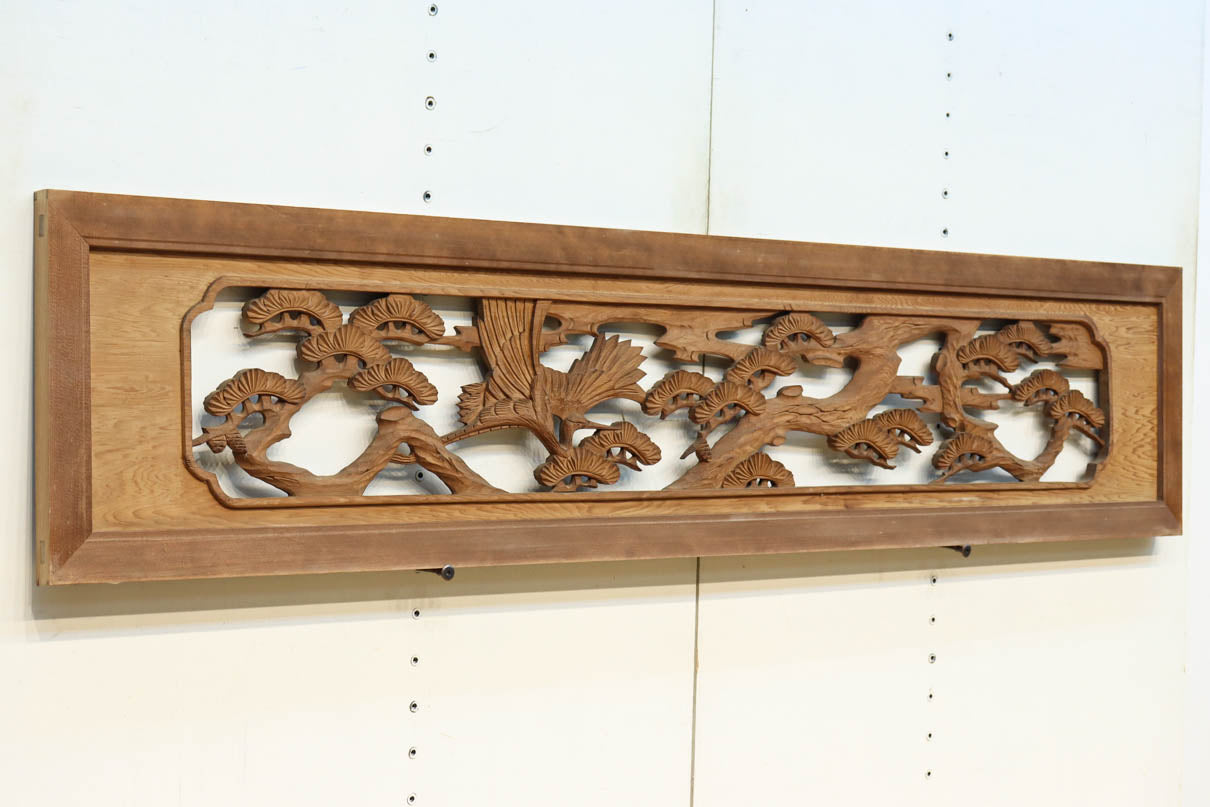 鶴と松を繊細に彫り描いて雅な面持ちある彫刻欄間　EZ2934ab　在庫(a:1 b:1)枚