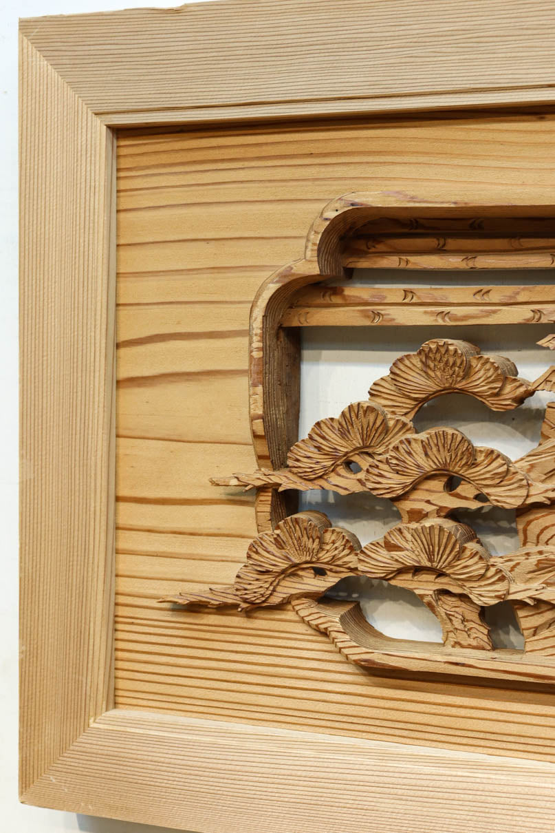 Deeply carved Ranma EZ2963ab  