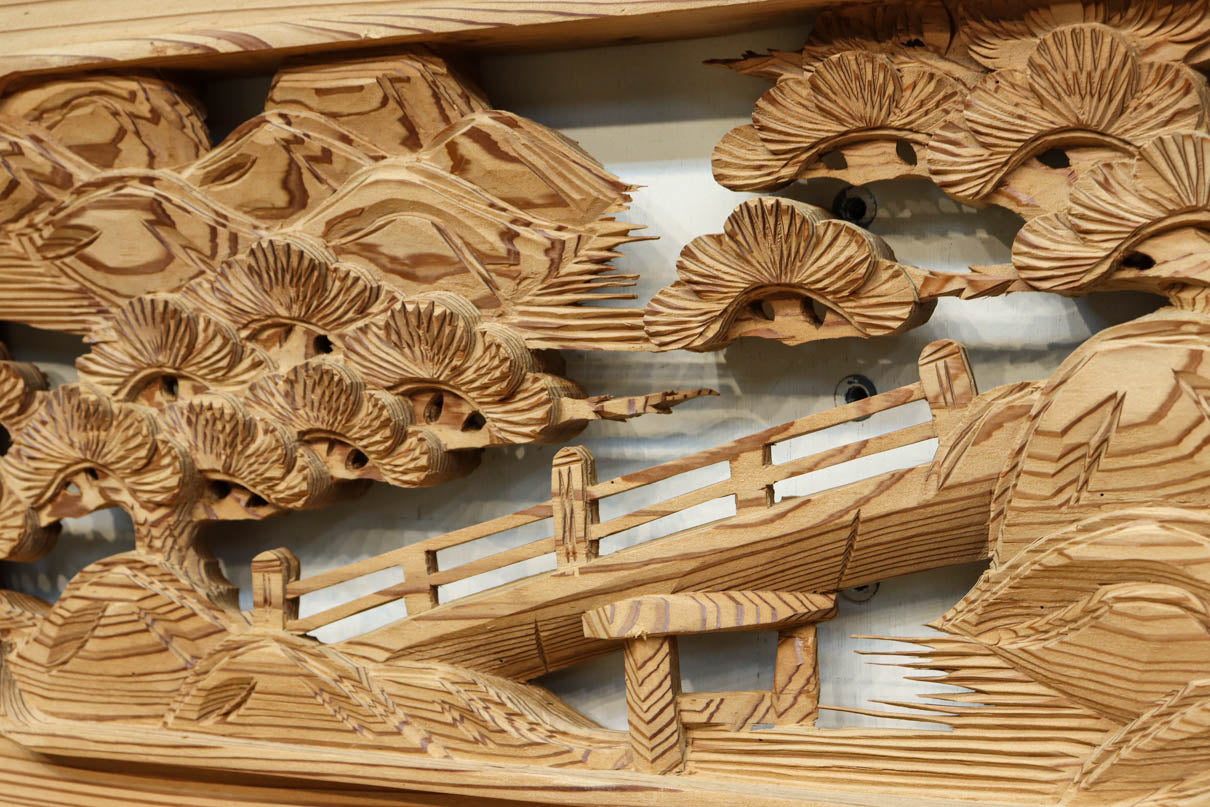 Deeply carved Ranma EZ2963ab  
