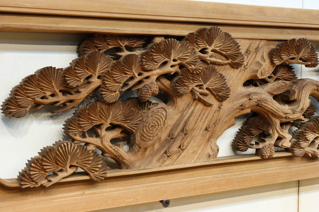 Deep-relief carved Ranma EZ316ab