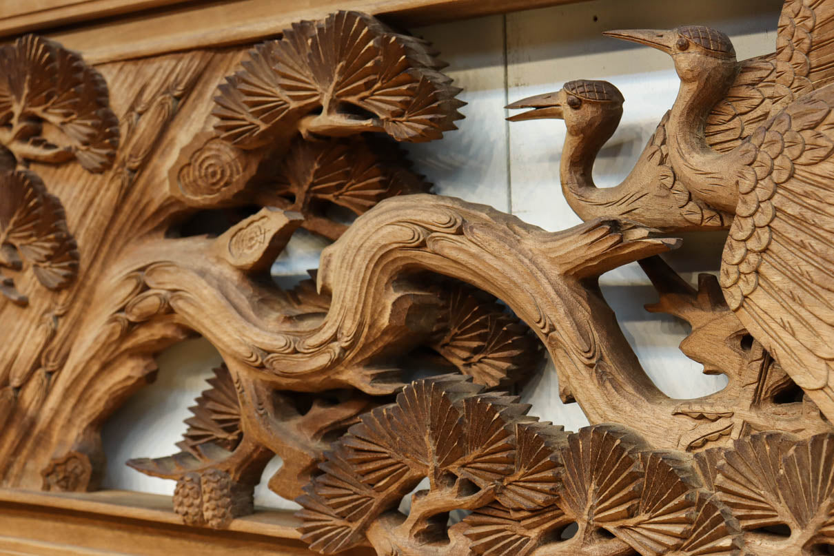 Deep-relief carved Ranma EZ316ab