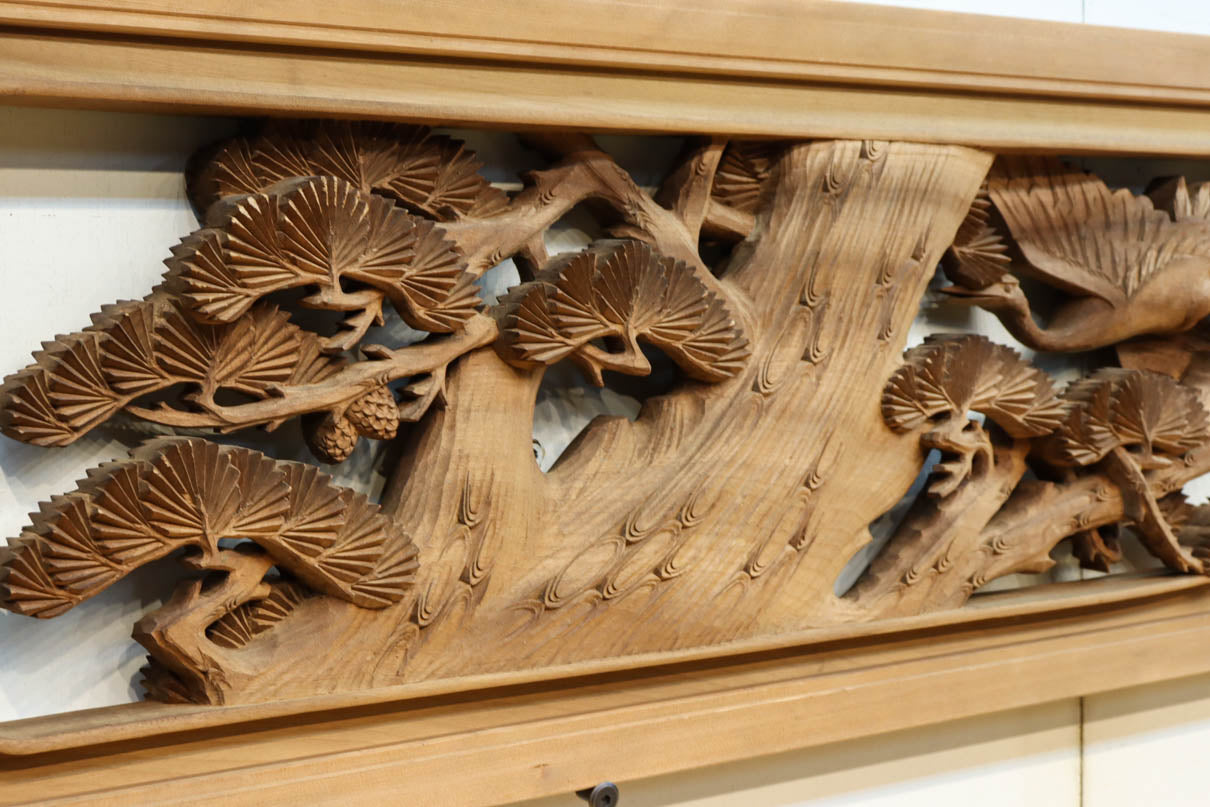 Deep-relief carved Ranma EZ316ab