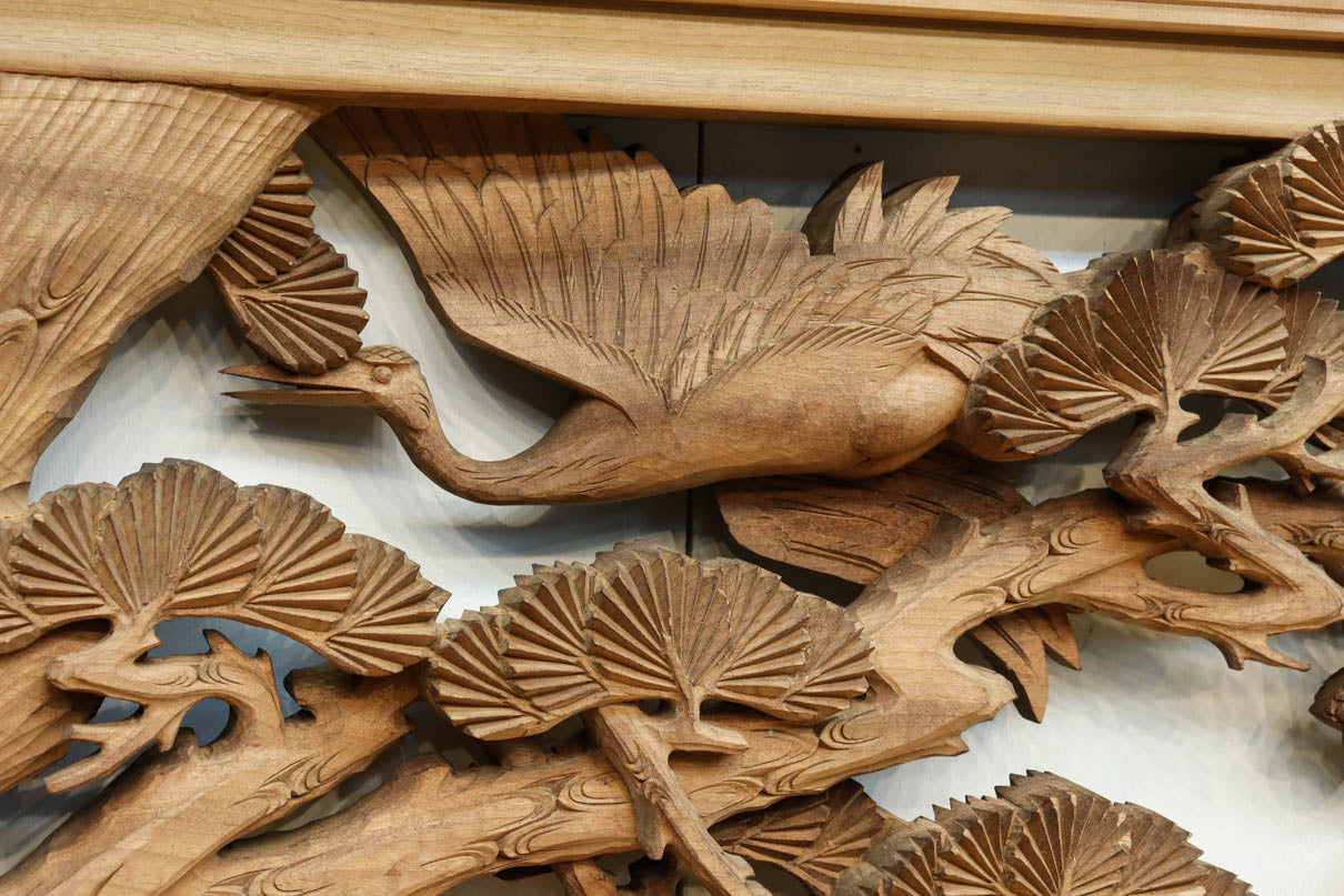 Deep-relief carved Ranma EZ316ab