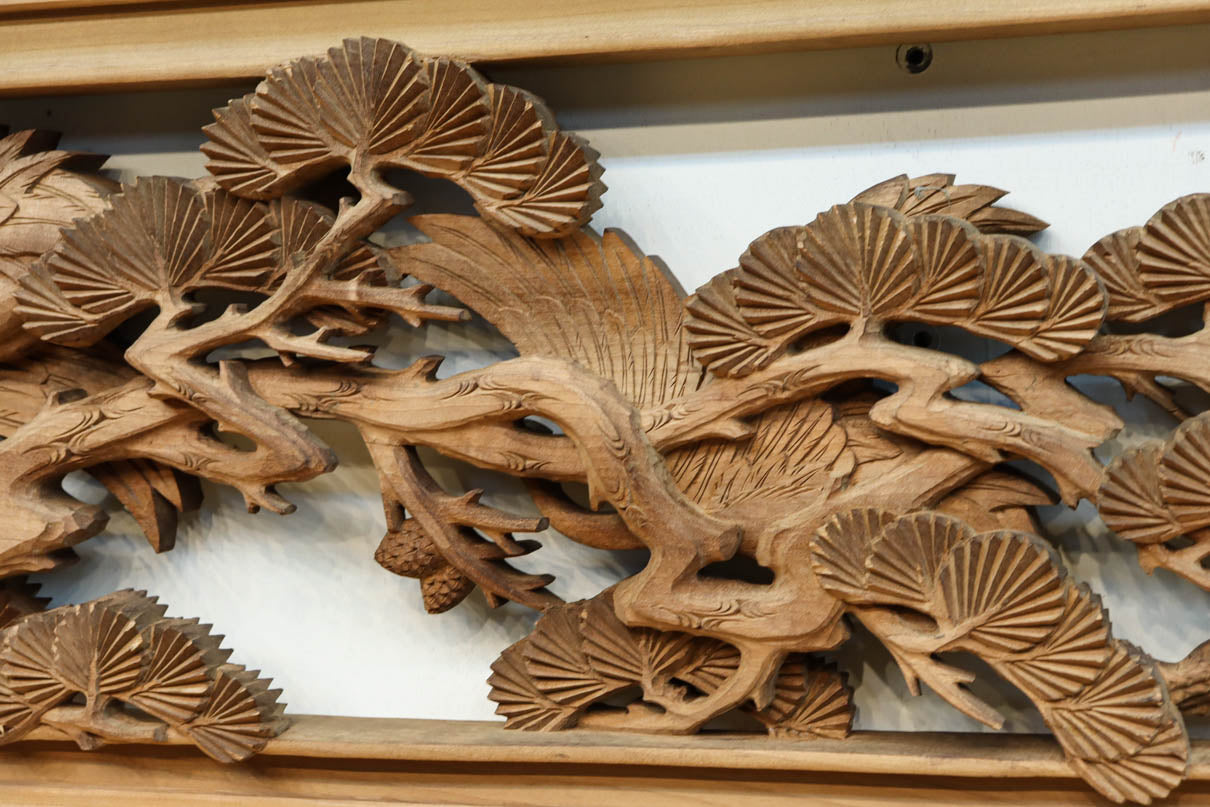 Deep-relief carved Ranma EZ316ab